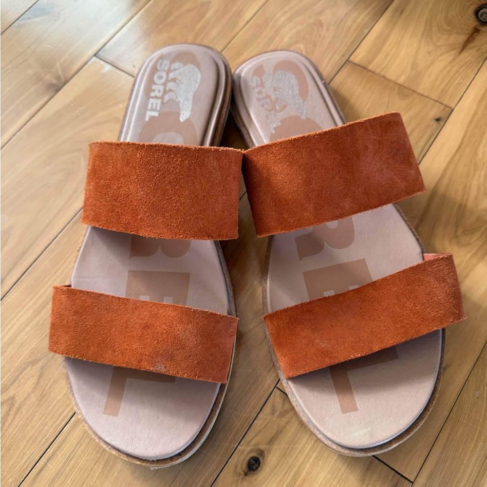 Sorel Women's Ella II Slide Sandals - Desert Sun, Chalk Size 8 - EUC - Picture 2 of 3